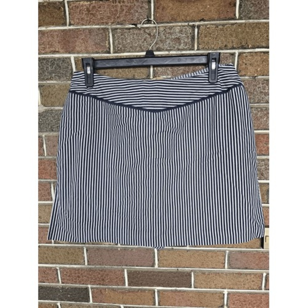 Requirements Skort Black‎ White Striped Women Size 16 Pinstripe